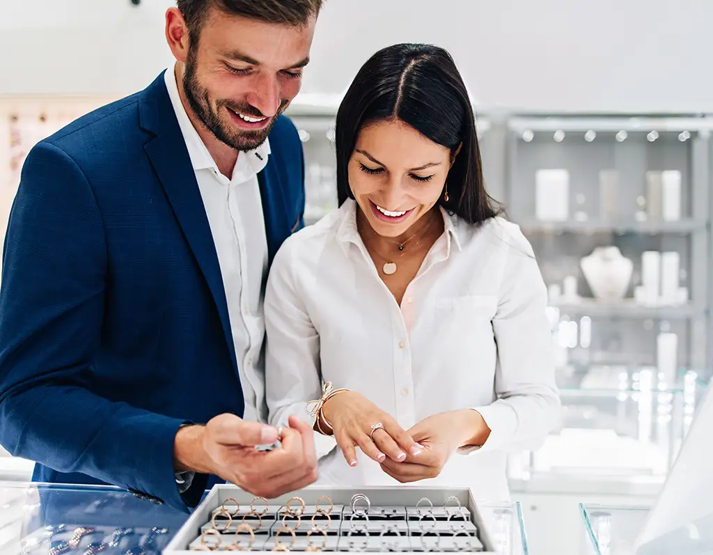 Schmuck beim Juwelier in Linz